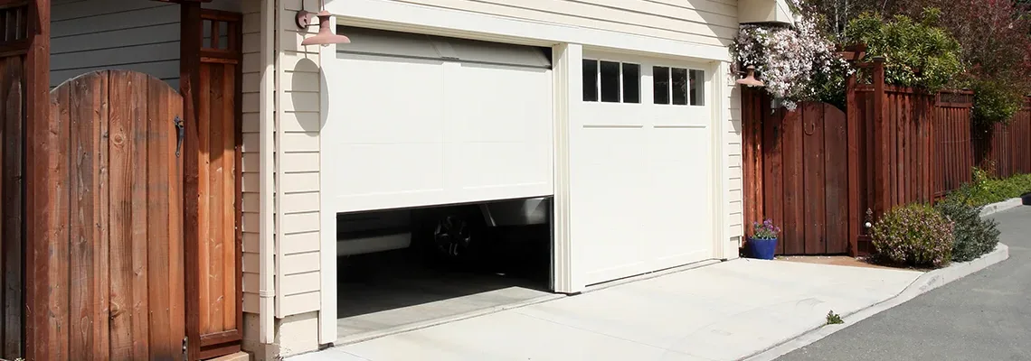 Repair Garage Door Won't Close Light Blinks in Tallahassee, Florida